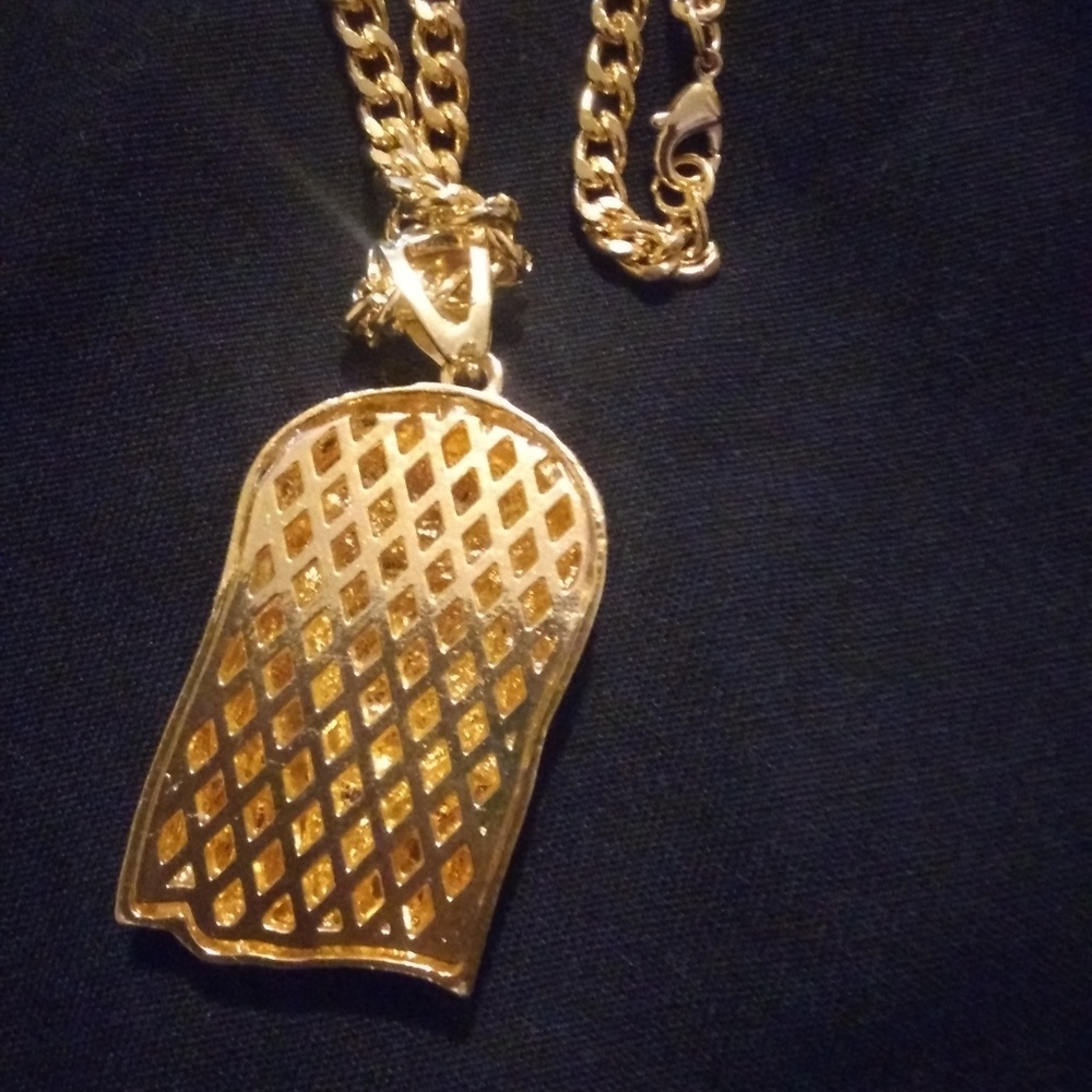 Jesus head necklace - Picture 2 of 2